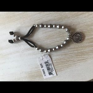 Adjustable metal bracelet